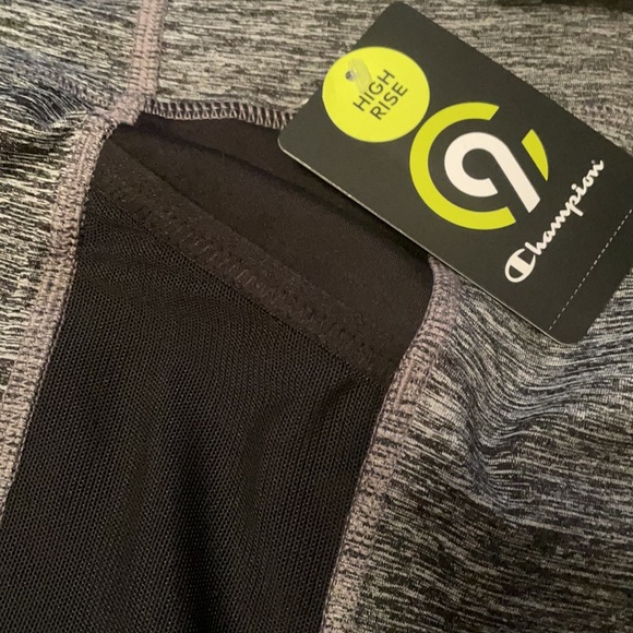Champion C9 Workout capris 💕 - Picture 4 of 6